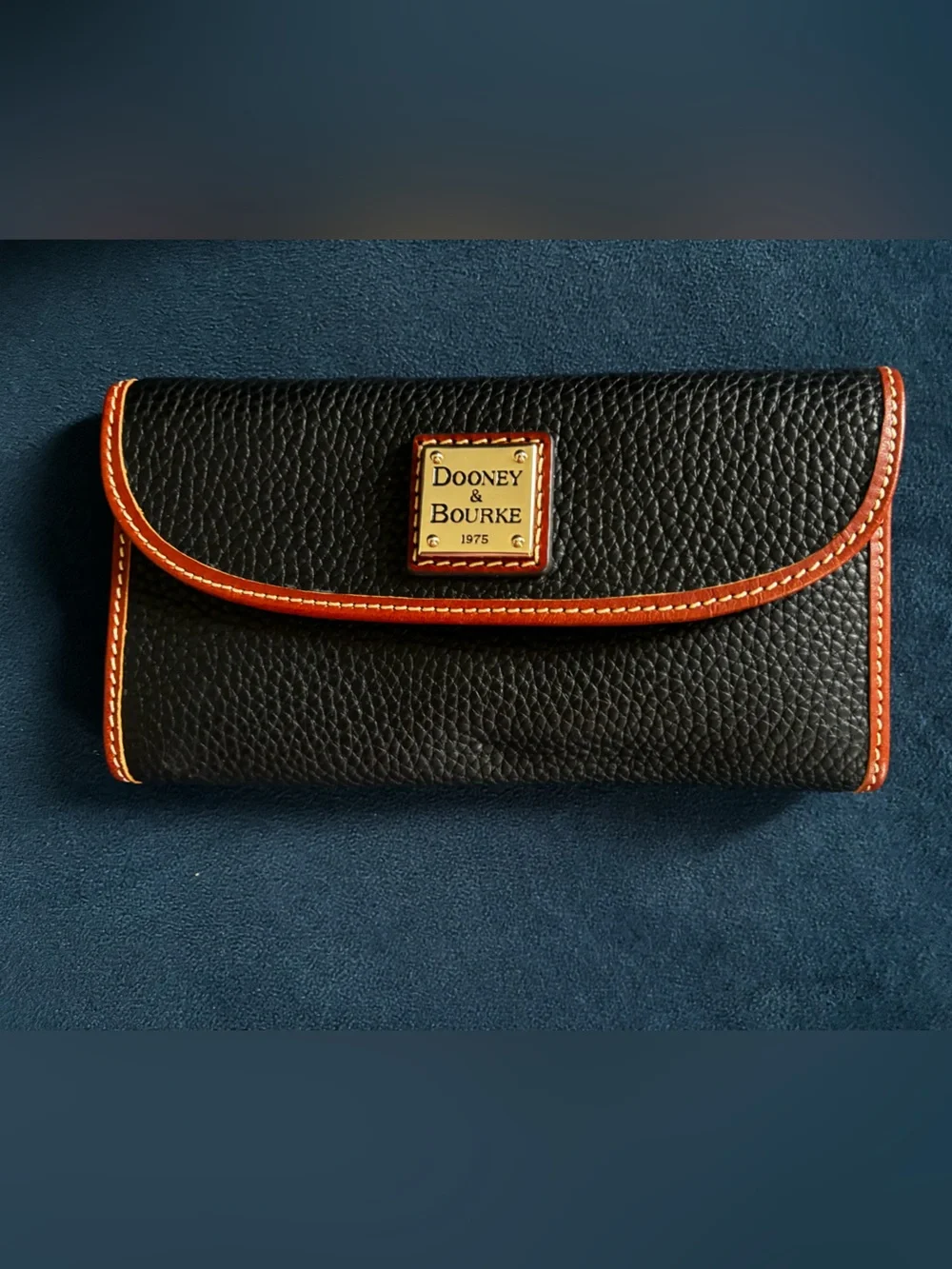 Vintage Dooney & Bourke Pebble Grain Continental Clutch Wallet